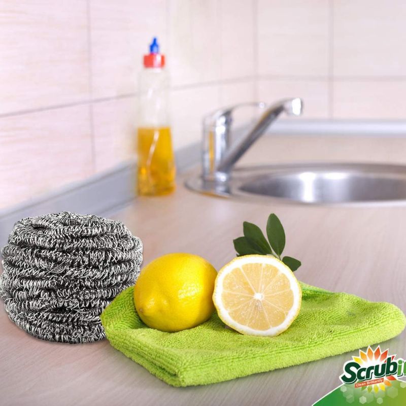 Penggunaan khas Sponge Sconge untuk cawan dalam pembersihan dapur