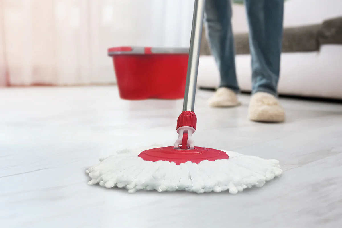 Putaran untuk menang: bagaimana sistem revolusi microfiber spin mop memotong masa pembersihan pada separuh